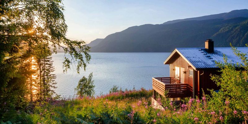 vakantiehuis-aan-fjord-Noorwegen