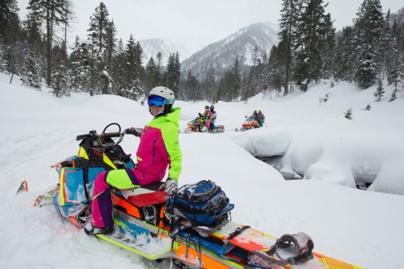 Excursions de plusieurs jours en motoneige avec Nordic