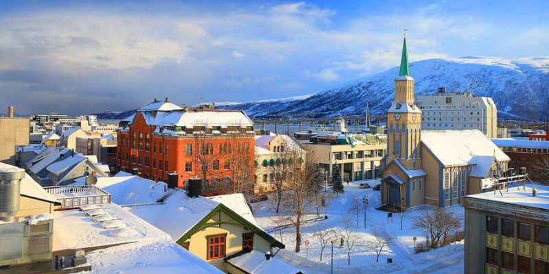 De stad Tromsø in de winter