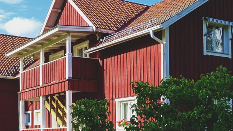 Buitenkant-van-appartement-Lovsjö-Furudal-Zweden