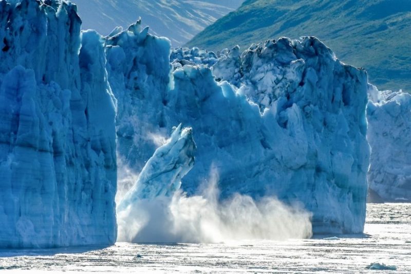 Glacier en Antarctique - en voyage d'exploration avec Nordic