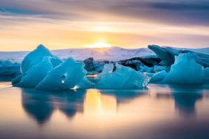Prachtige ijsbergen op reis naar IJsland met Nordic