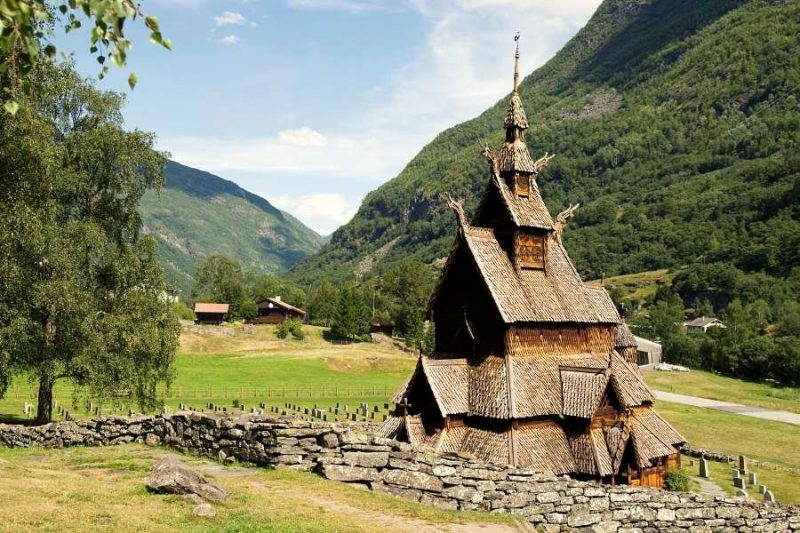 Staafkerk van Borgund in Noorwegen - met Nordic