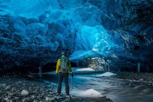 Visite d'une grotte de glace en Islande