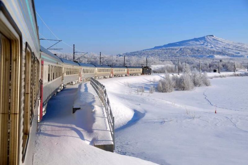 trein in de sneeuw in Lapland
