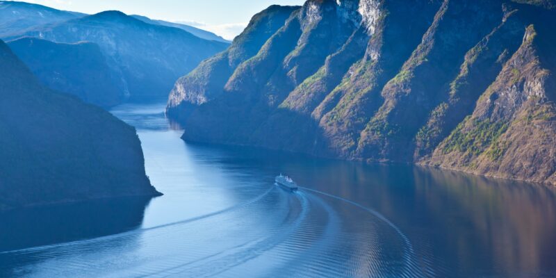 Ontdek de 10 Hoogtepunten Hurtigruten Zeereis met Nordic