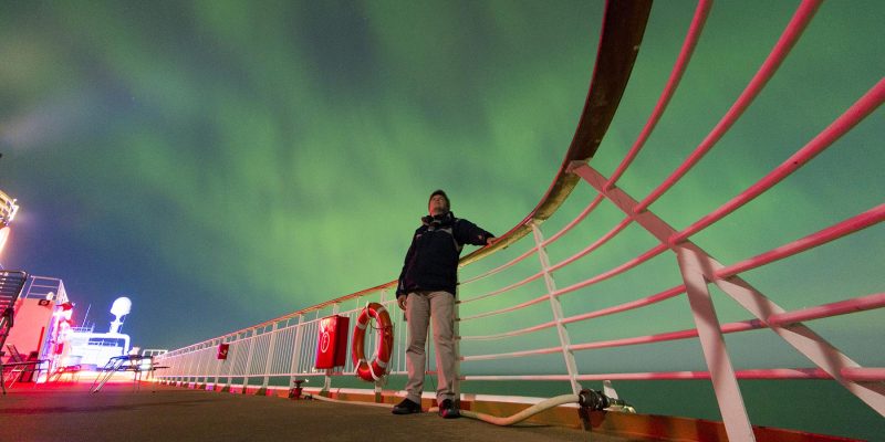 Noorderlicht vanaf een Hurtigruten schip